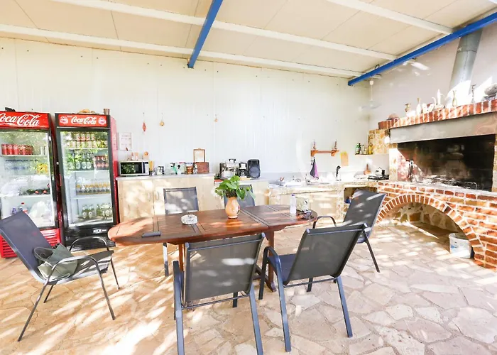 Holiwood Motel *