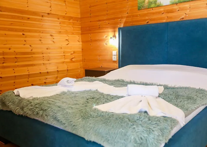 Motel Holiwood