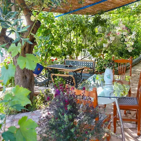 Holiwood Μοτέλ