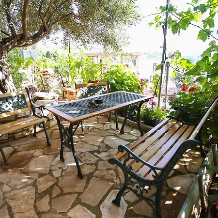 Holiwood Μοτέλ