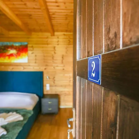 Motel Holiwood